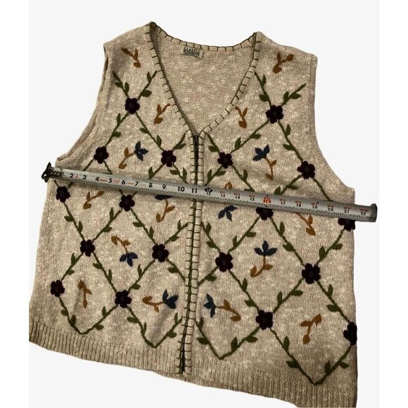 VNT Granny Sweater Vest Zip Up Embroidered Flowers Crochet Retro Vibes Swag - Picture 7 of 14